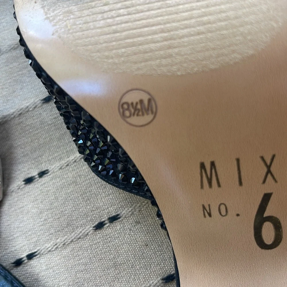 Beaded platform sandals by Mix NO. 6. Size 8 1/2 medium